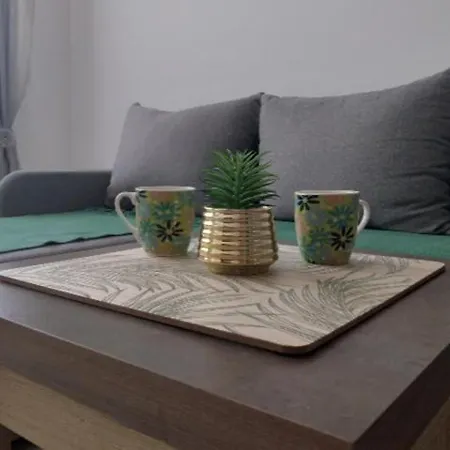 Green Apartman Appartement *